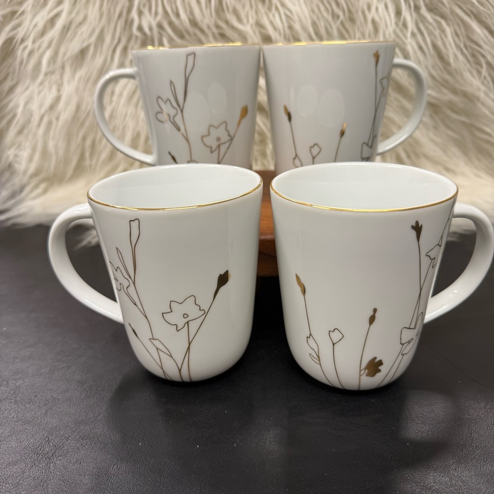 Charter Club Porcelain Grand Buffet Gold Silhouette Trim Floral Mugs Set of 4